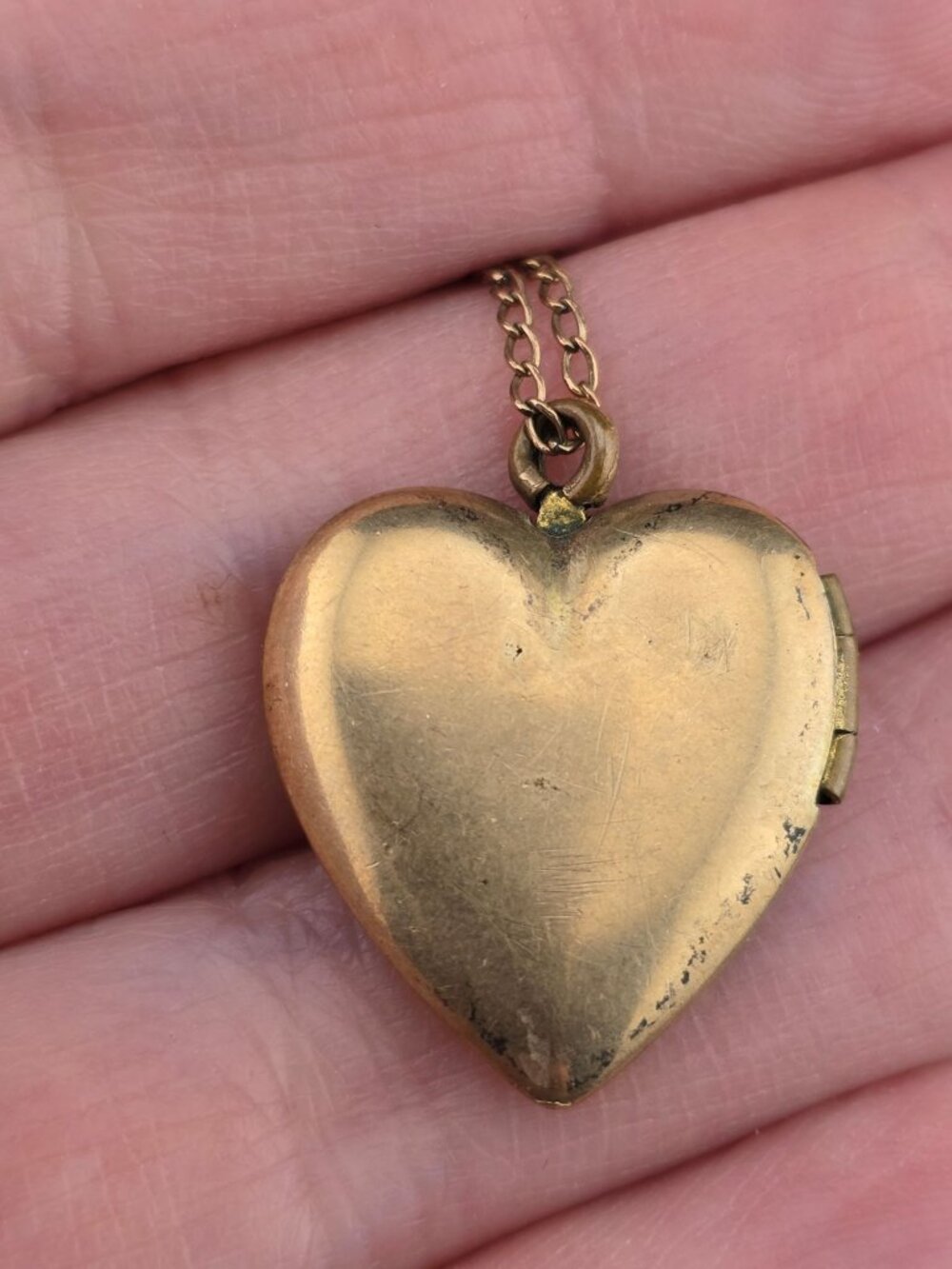 Vintage Gold-Tone Heart Locket Floral Forget me Not Necklace - Picture 2 of 6